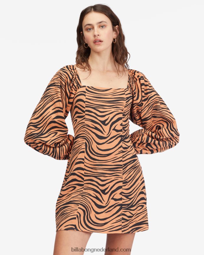 Billabong vrouwen flirterige mini-jurk met lange mouwen voelenwoestijn klei 4D20H2240